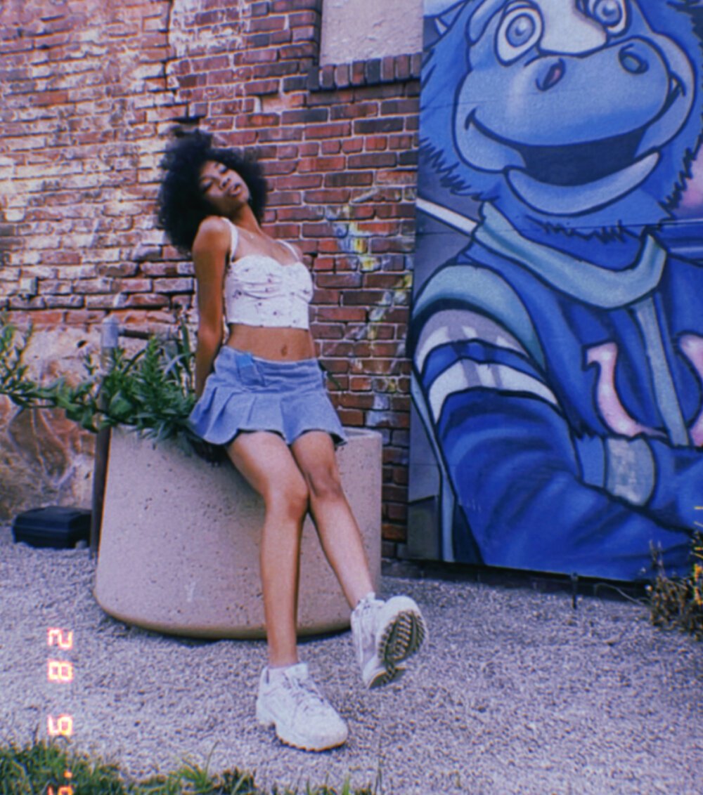 luvrgrllani Chatroom