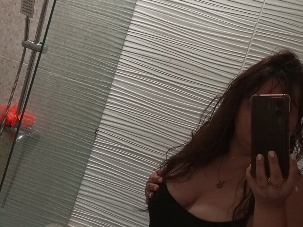 mamitasexi2 Chatroom