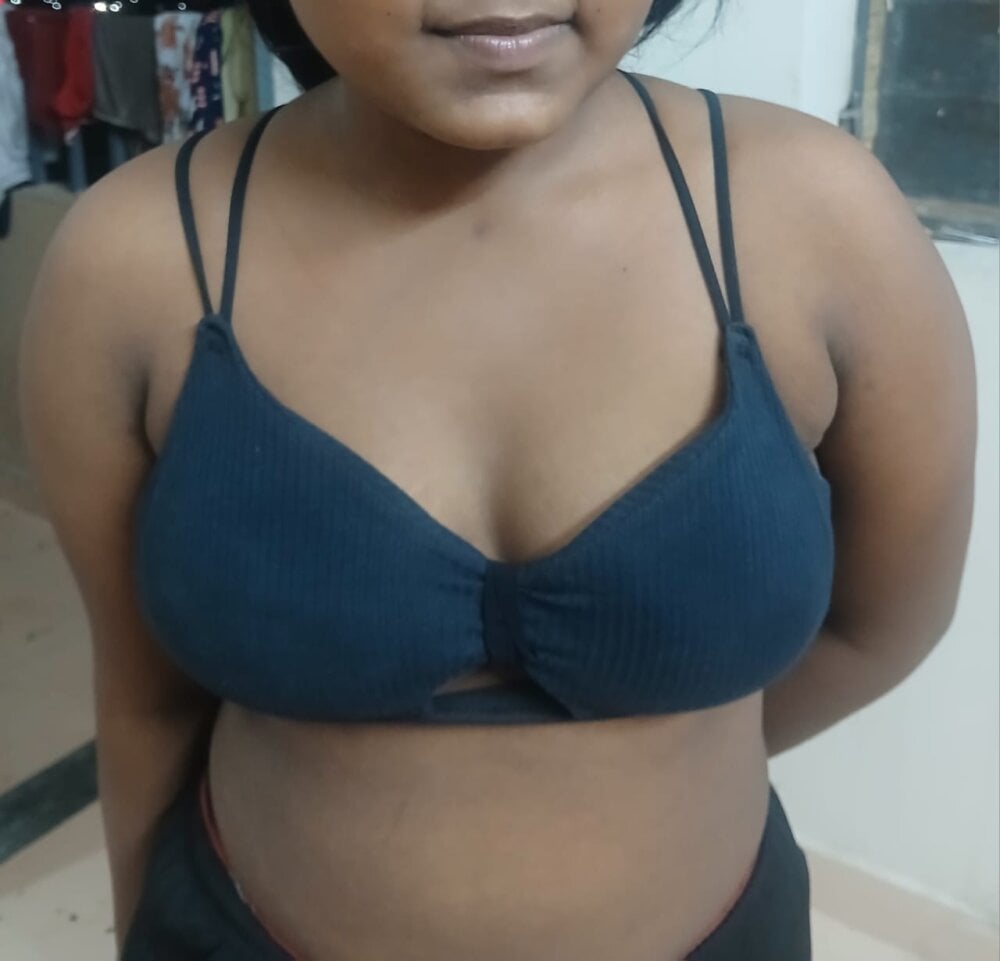 mansi_rawat Chatroom