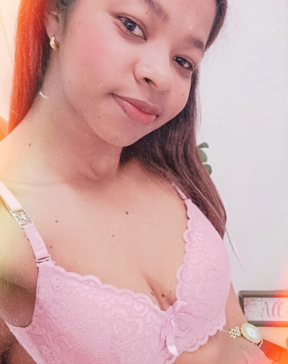 mari_lunabrown Chatroom