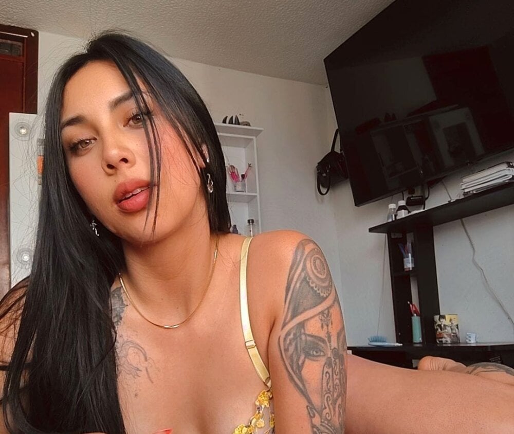 marilyncandy303av Chatroom