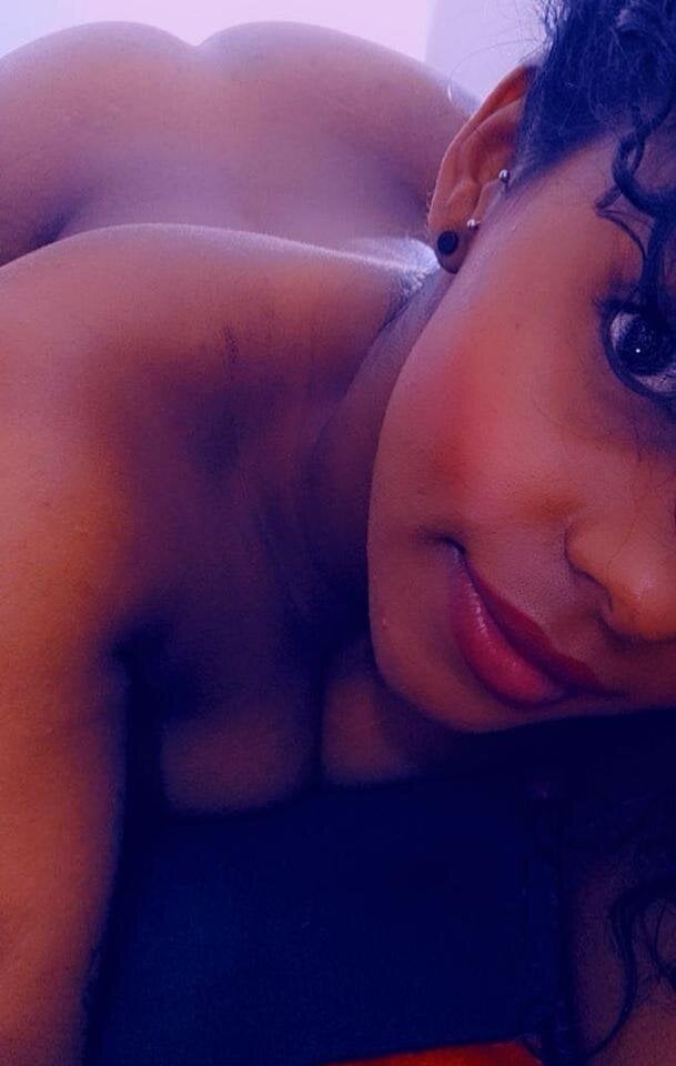 melani-miller Chatroom