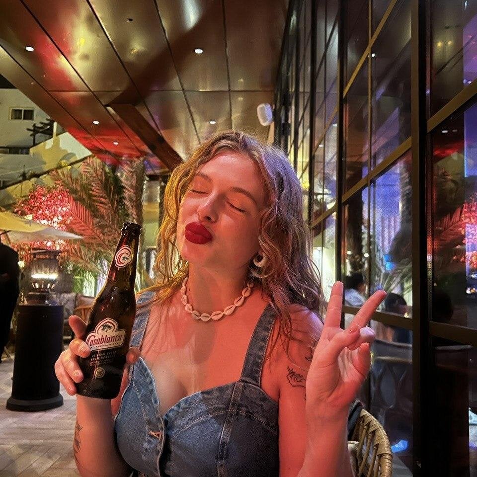 mercedescutee Chatroom