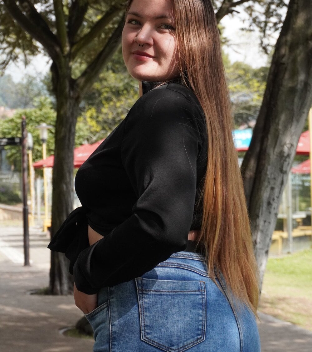 mia_collinxx Chatroom