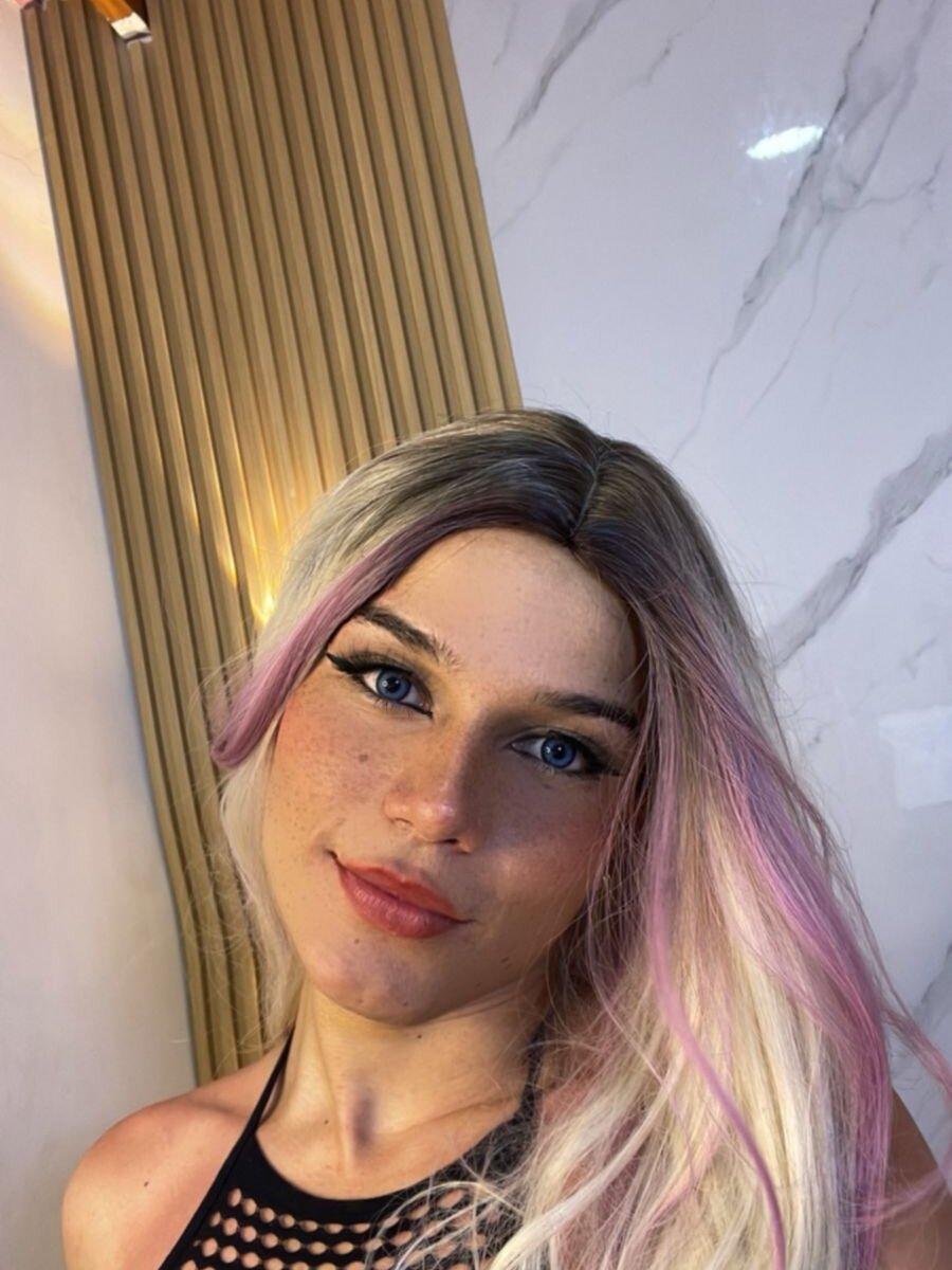 mia_roos13 Chatroom