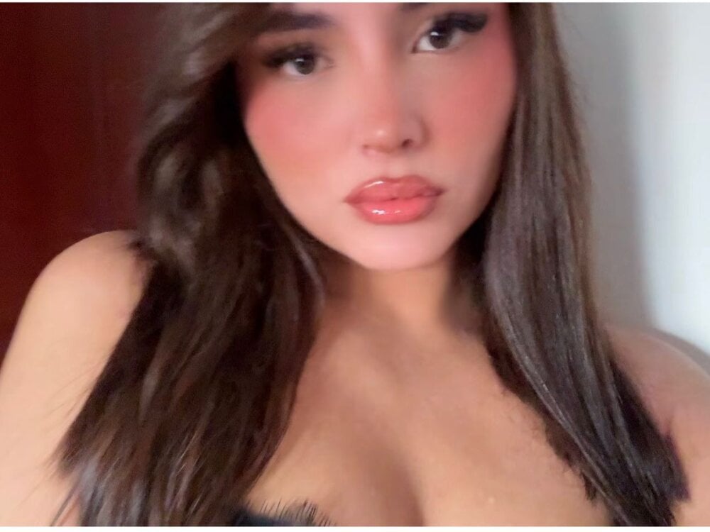 miaferrer777 Chatroom