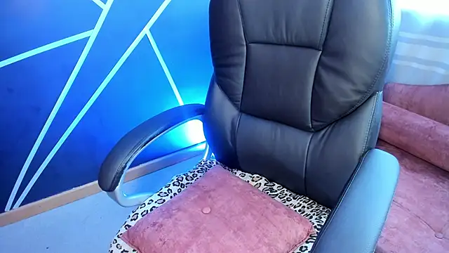 milufontier Chatroom