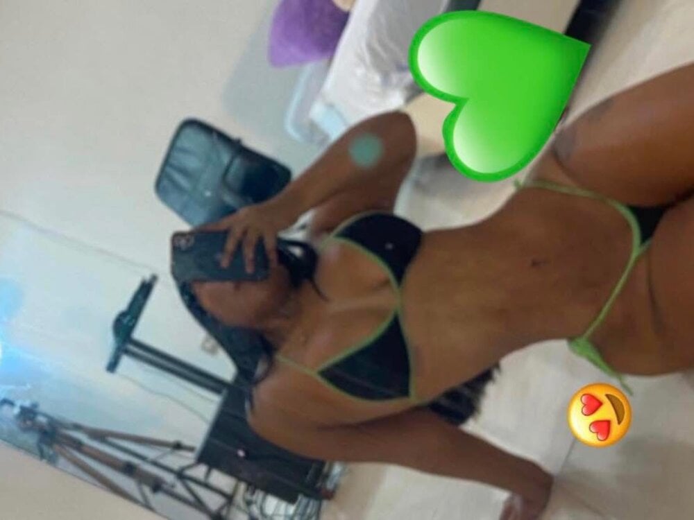 mis-violetha Chatroom