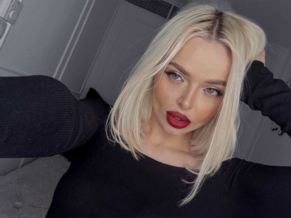 miss_blondiee Chatroom