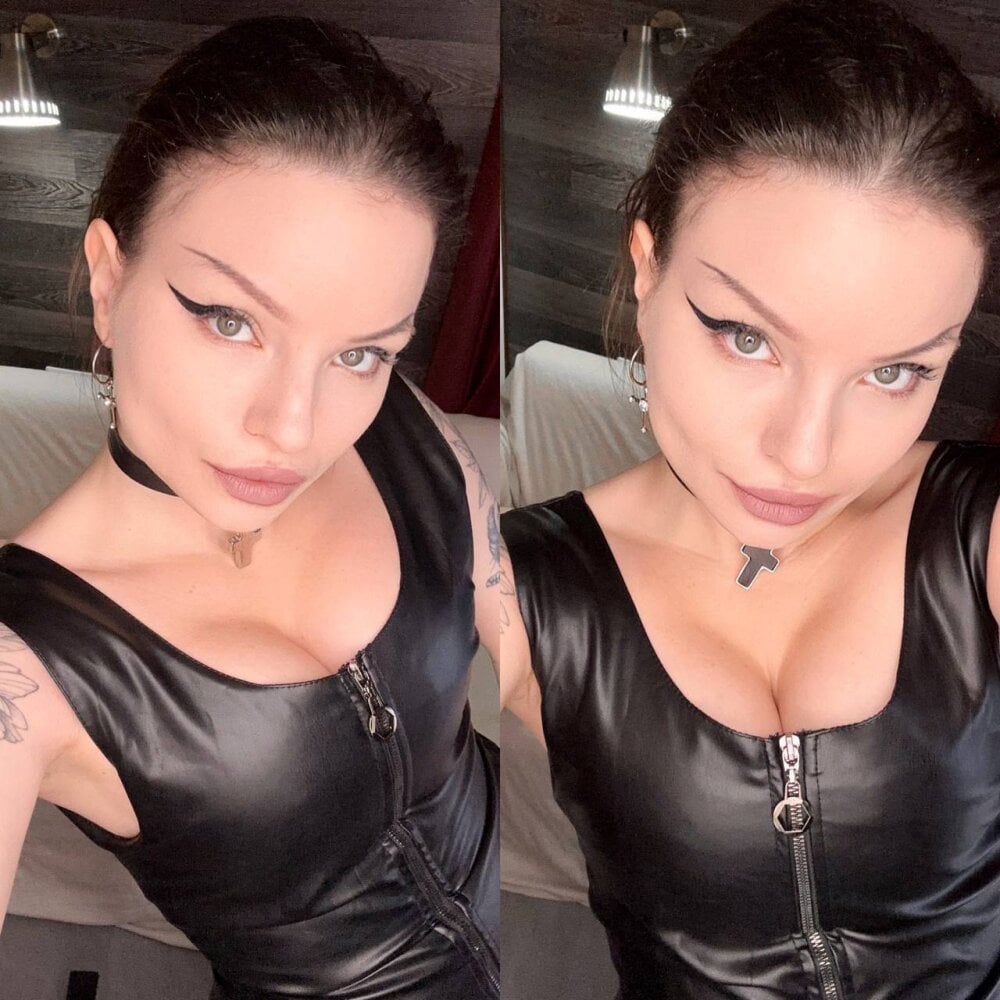 mistress_anna_dame Chatroom