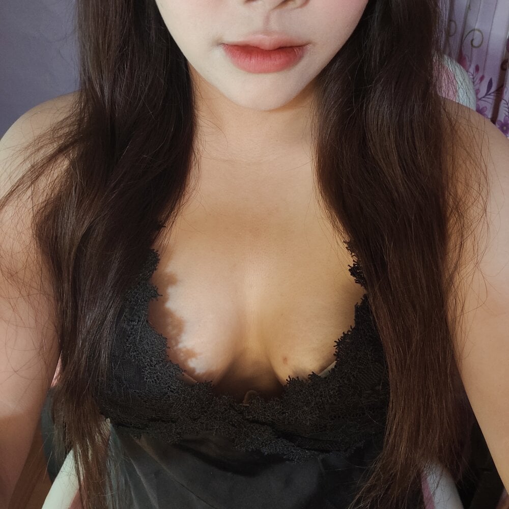 miu-miuuu123 Chatroom