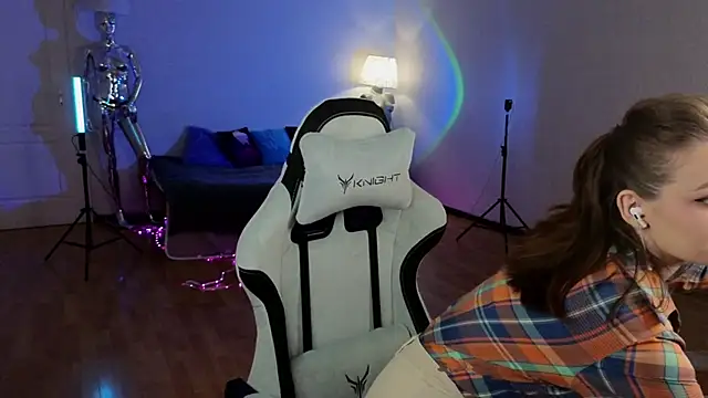 monicaerotic Chatroom