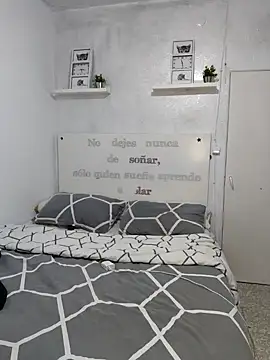 morenolatino0102 Chatroom