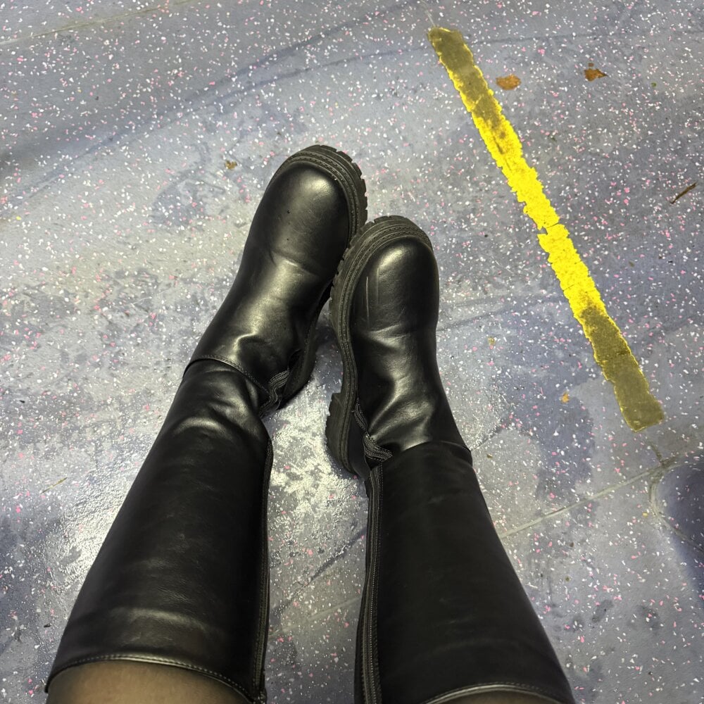 mrandmrsfindom Chatroom