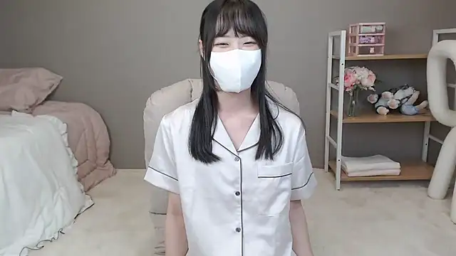 natsumiiikan Chatroom