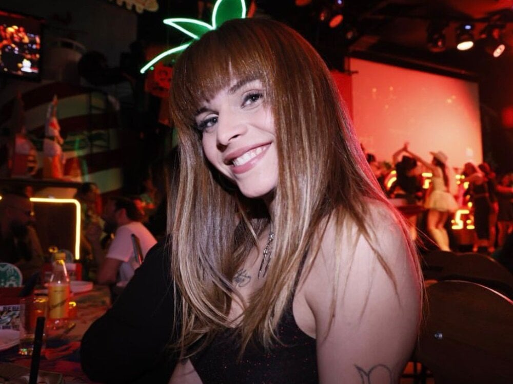 nicollylazulli Chatroom