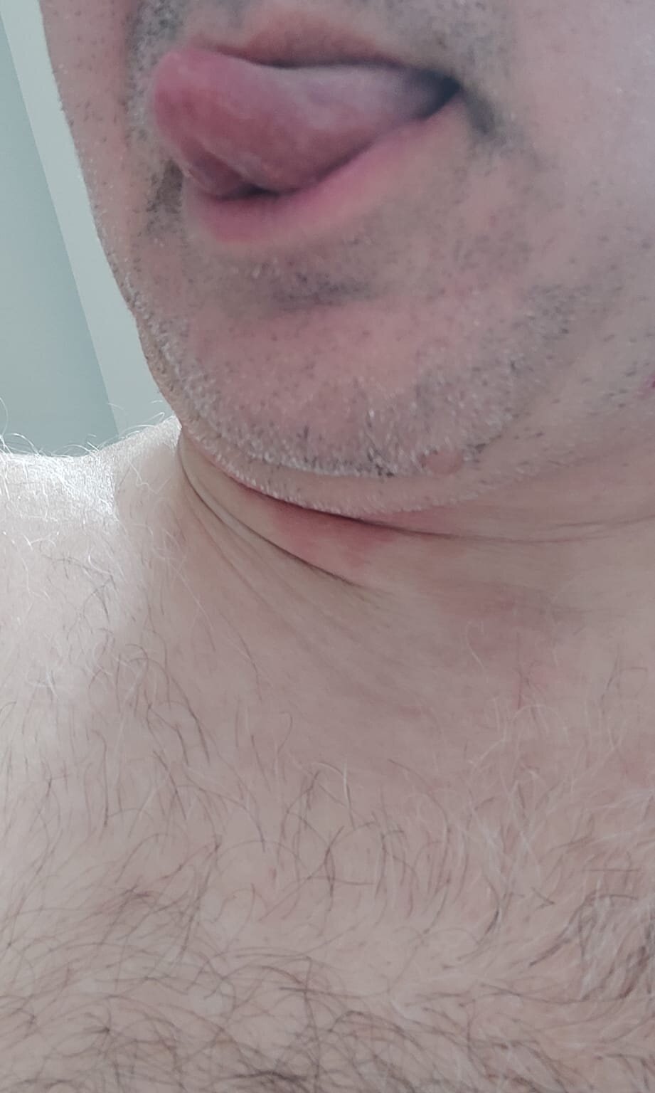 omer_hotass Chatroom