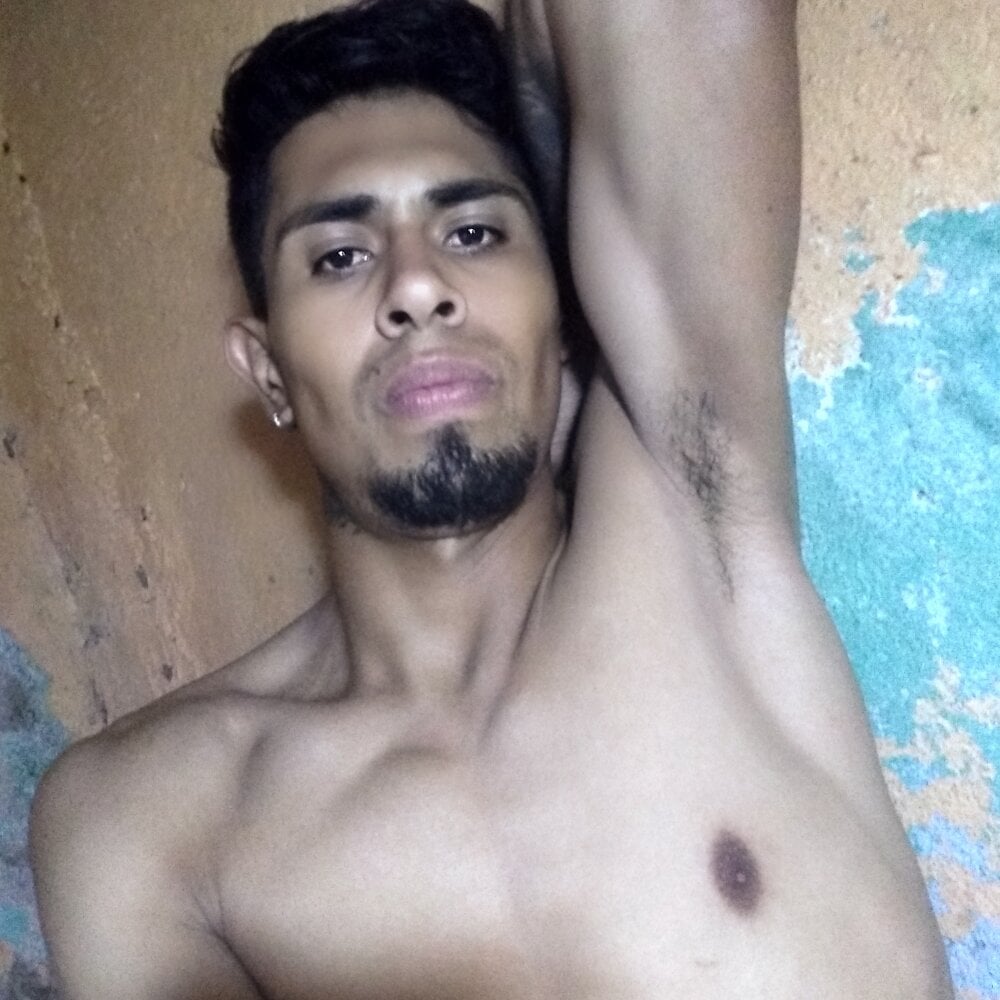 pene_latinoriico Chatroom