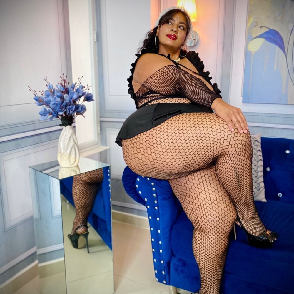 pervert_extrabigboobs Chatroom