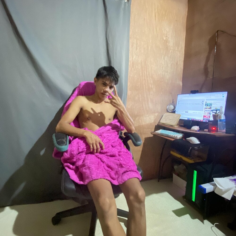 pinoymonsterhotcock Chatroom