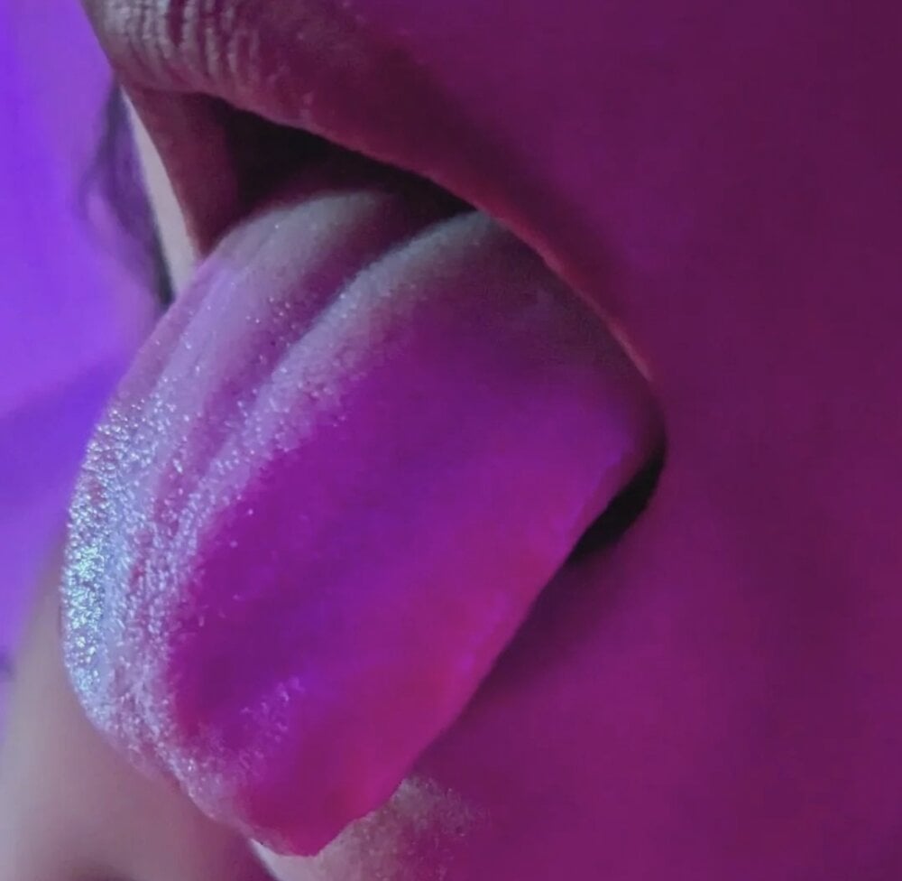 pleasure81 Chatroom