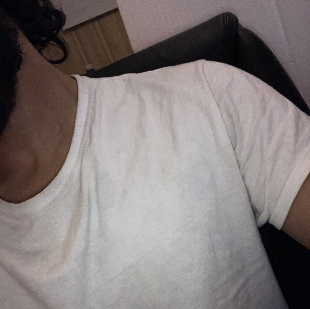 pussyeater69XO Chatroom