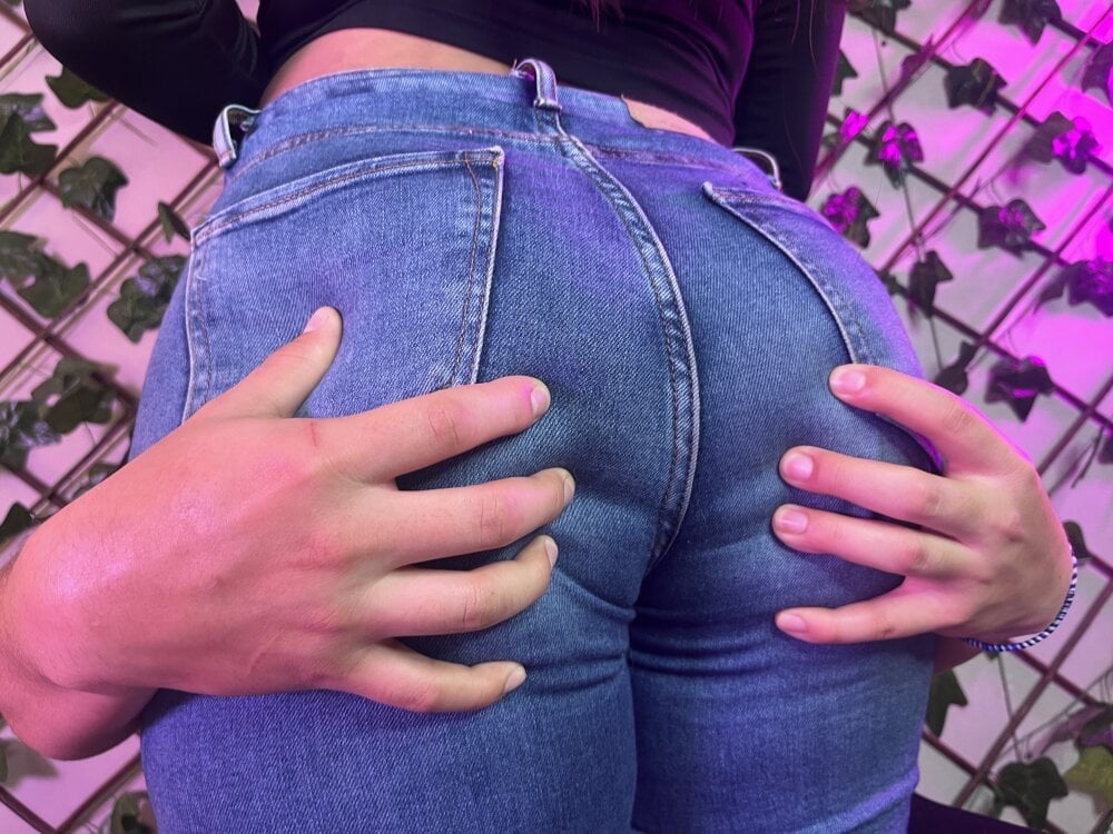 raiderandroxie Chatroom