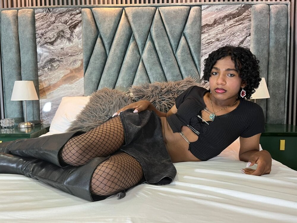 rebeca_brown_ Chatroom