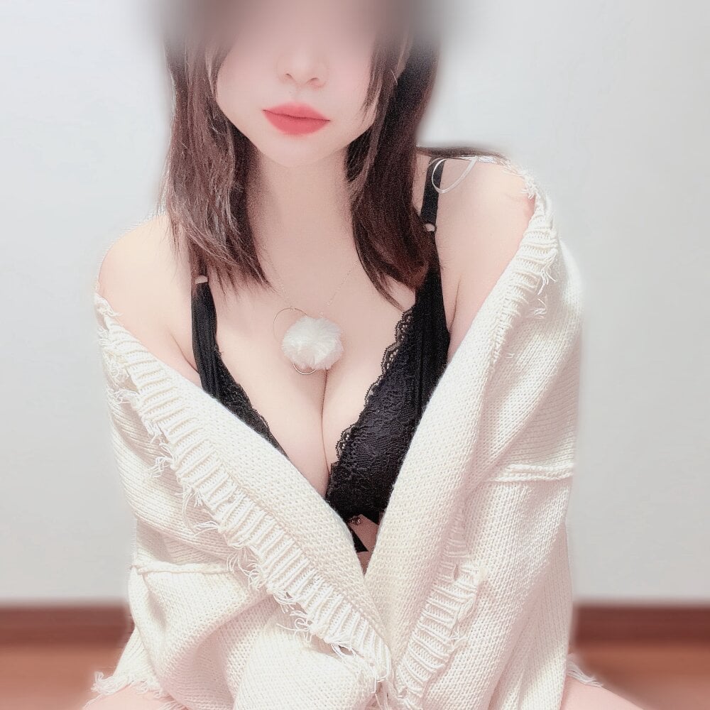 reina_00121 Chatroom