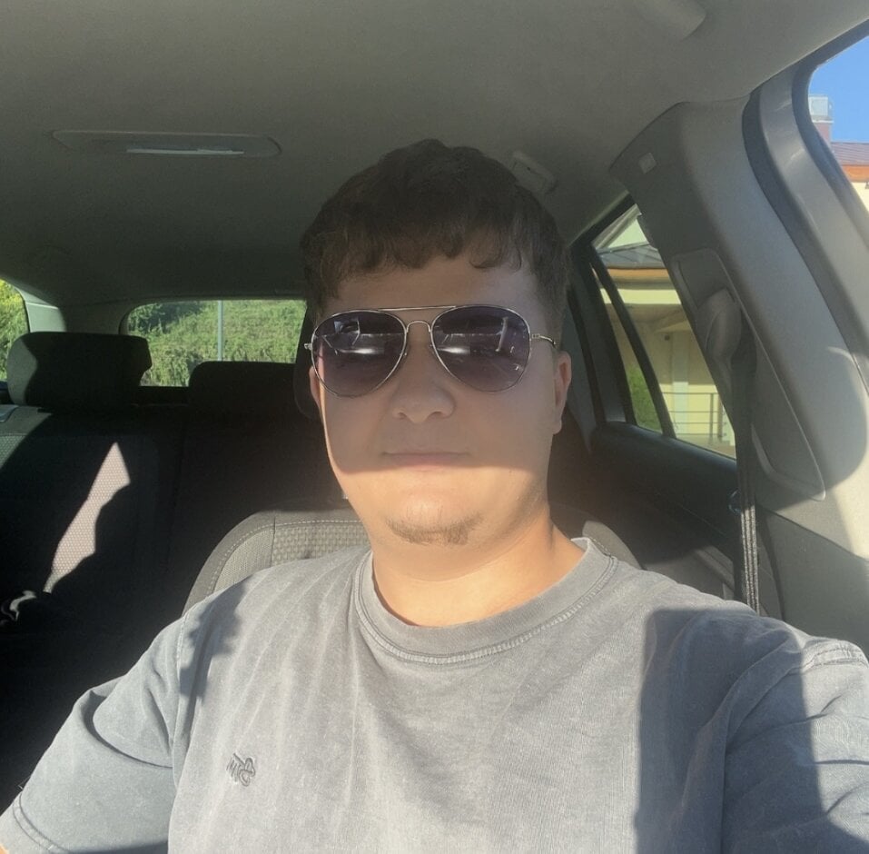 robiggestdick Chatroom