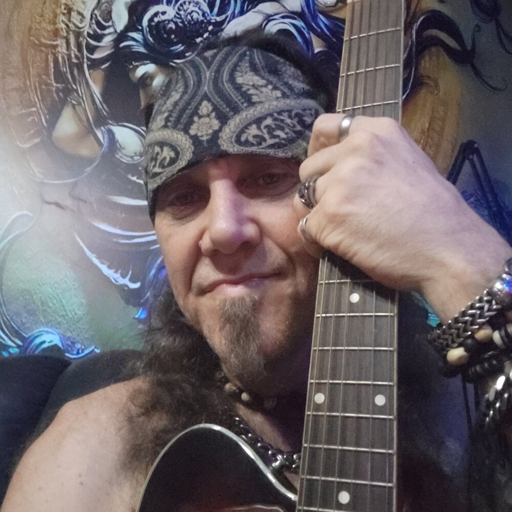 rocknroller13 Chatroom