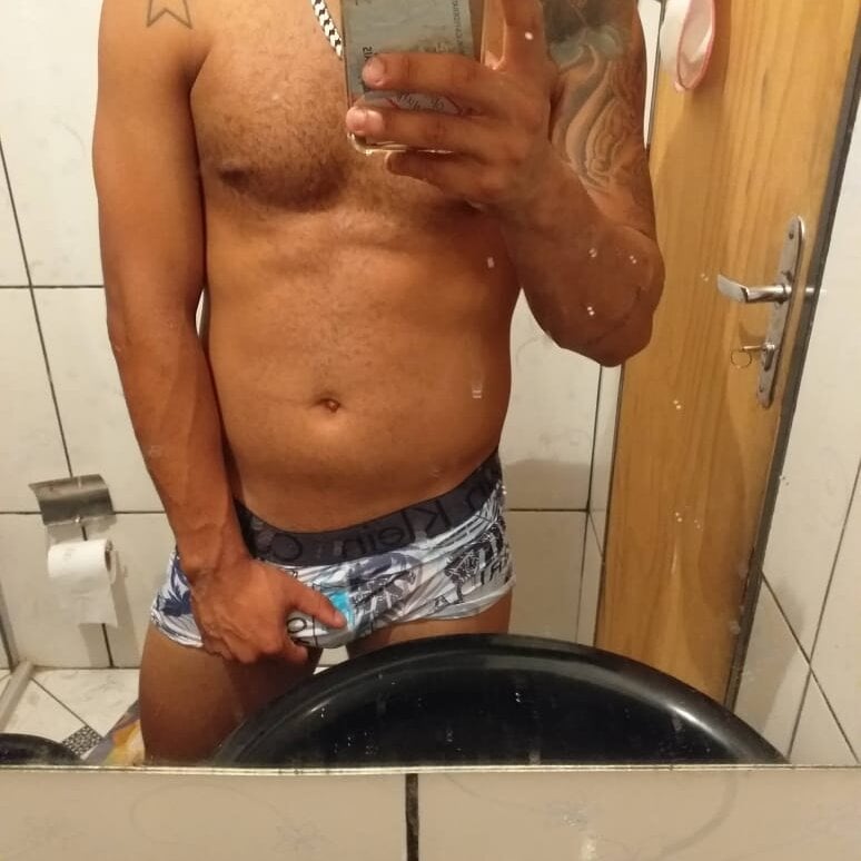 ronny000123 Chatroom