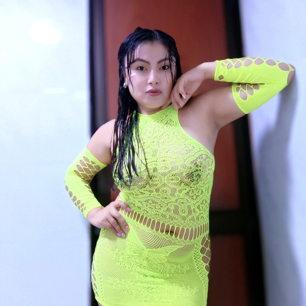 roouse_Pregnant Chatroom