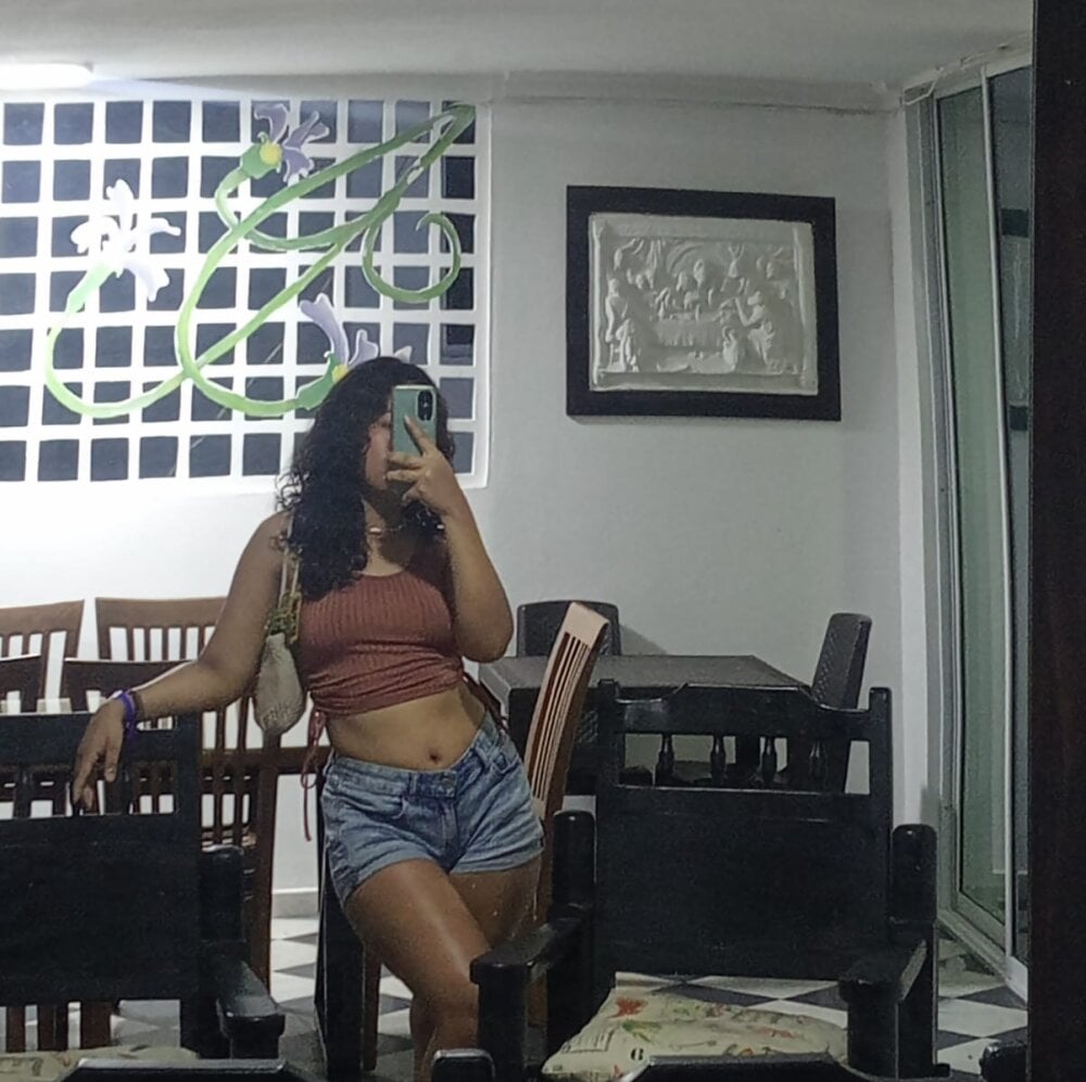 rossie_lanie_ Chatroom