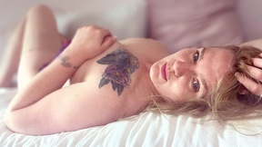Live Snapshot of samanthaalice samanthaalice