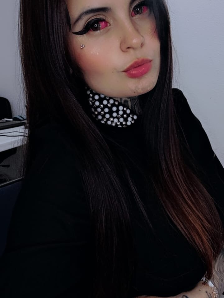 shadowofpleasure Chatroom