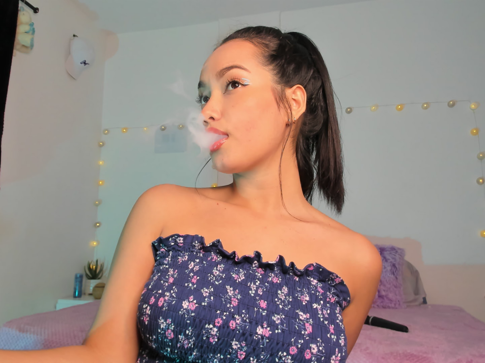 sharlotte_23 Chatroom