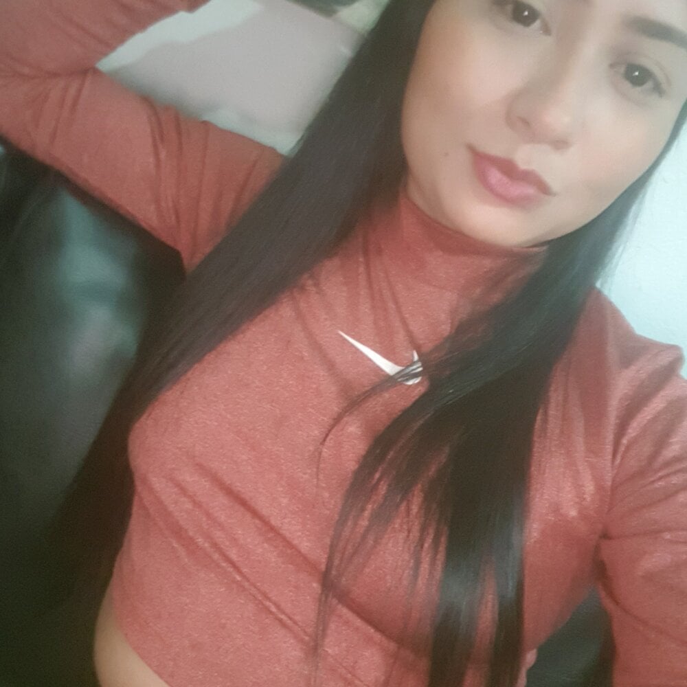 shirleyhh Chatroom