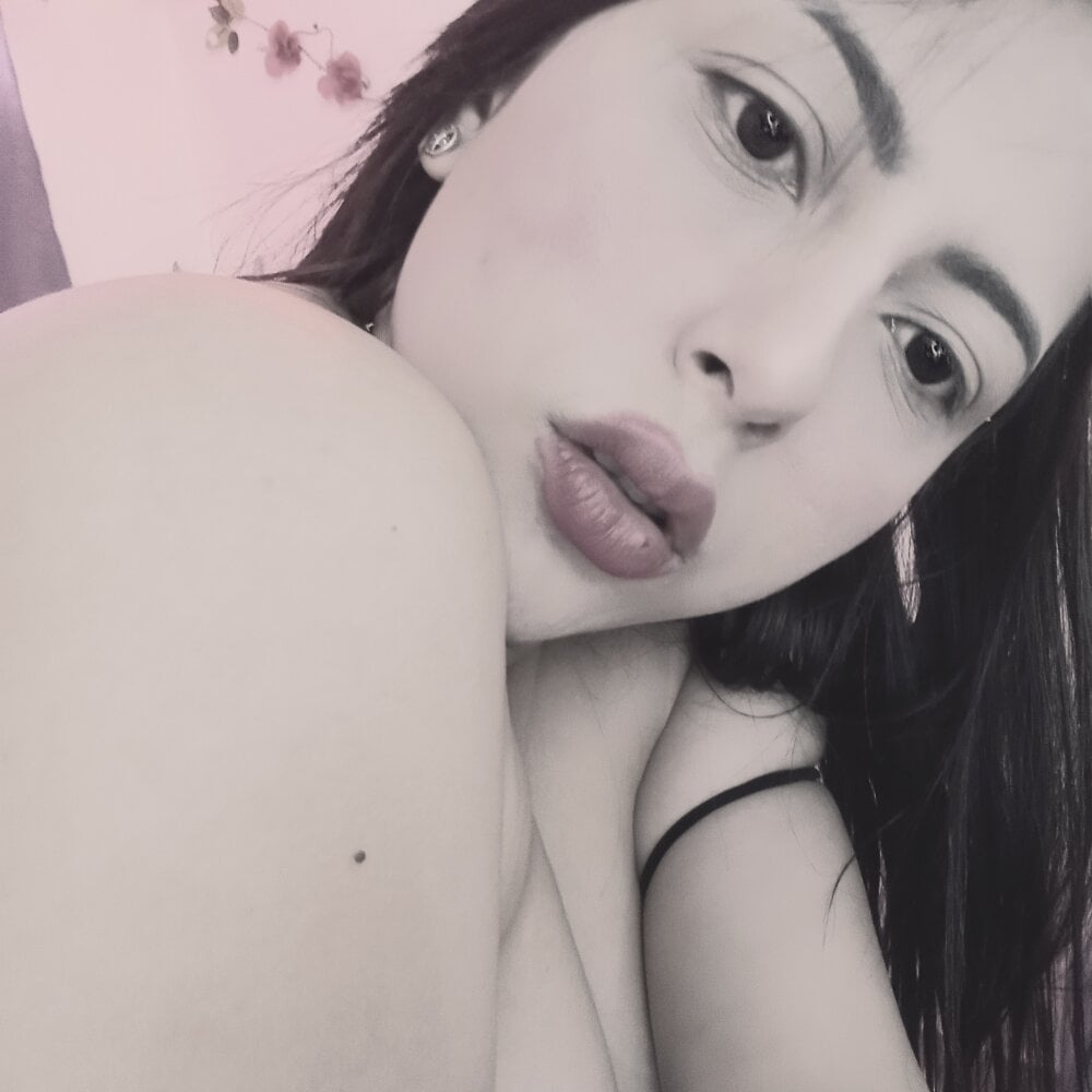 siddhixxx_592 Chatroom