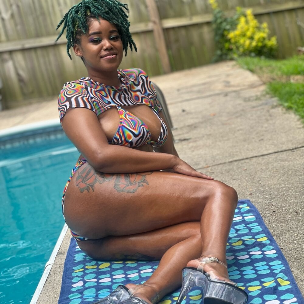 skyywitlove Chatroom