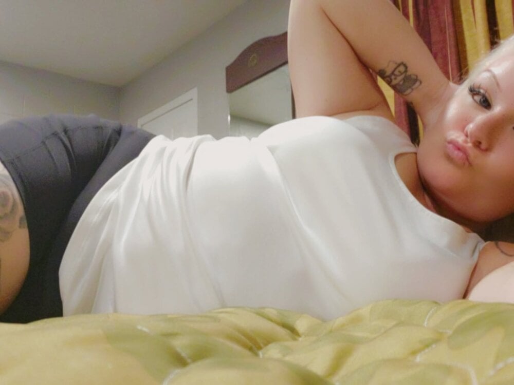smoothlikemilk09 Chatroom