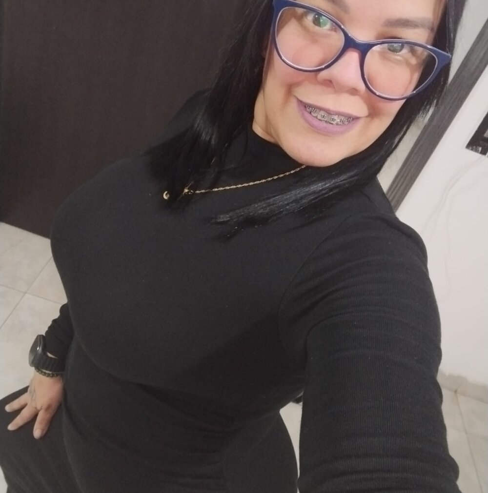 sofia_lopez70 Chatroom