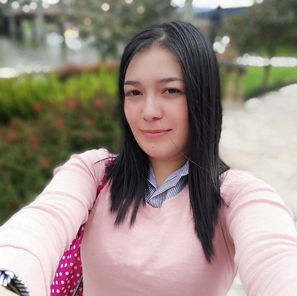 stefany_adams__ Chatroom