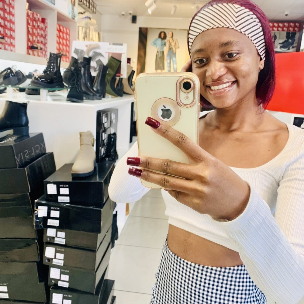 sweetcake87 Chatroom