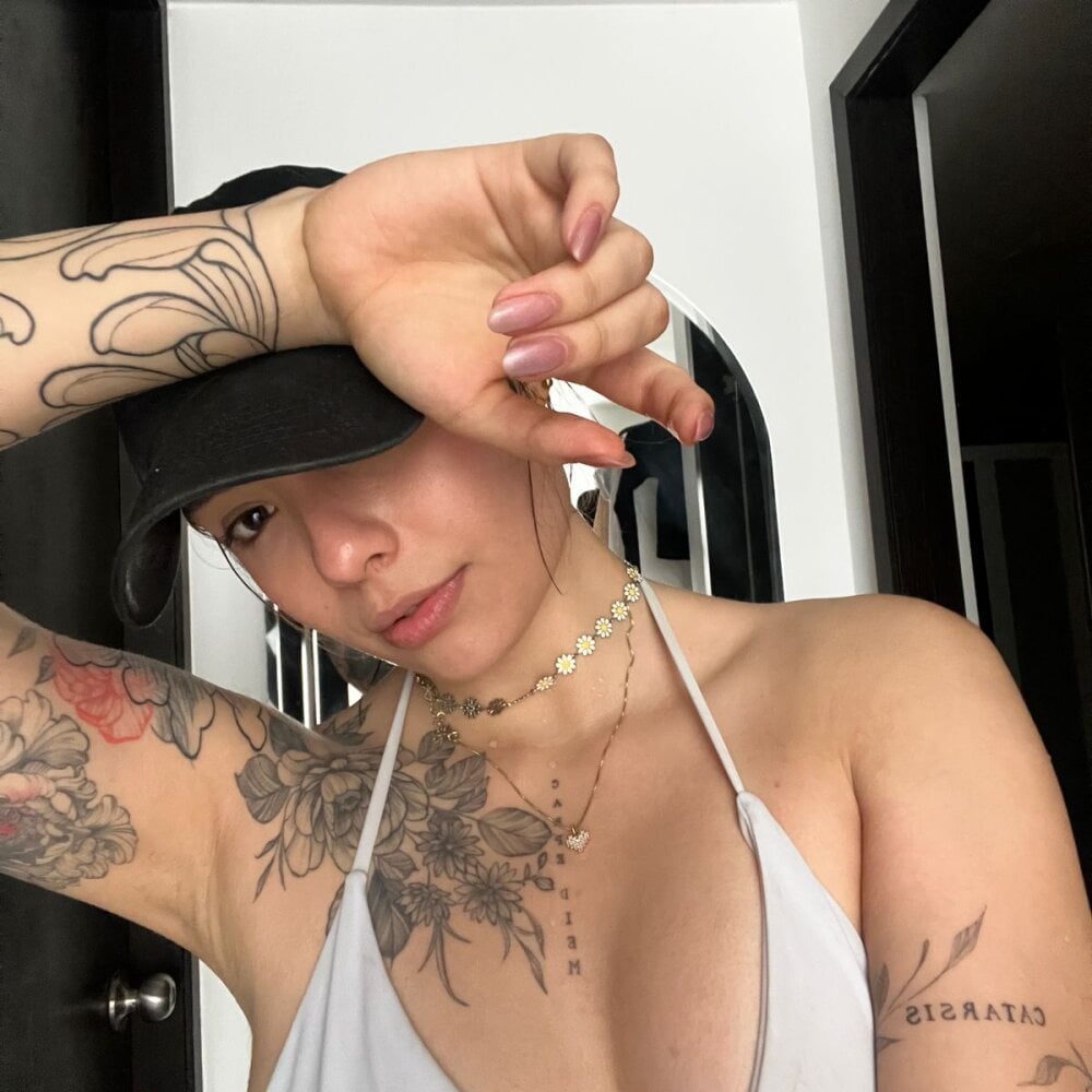 sweetmili133 Chatroom