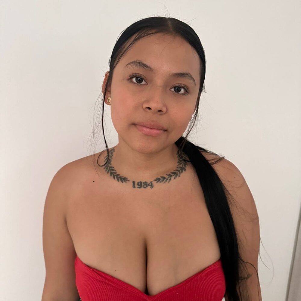 sweetmorenaX Chatroom