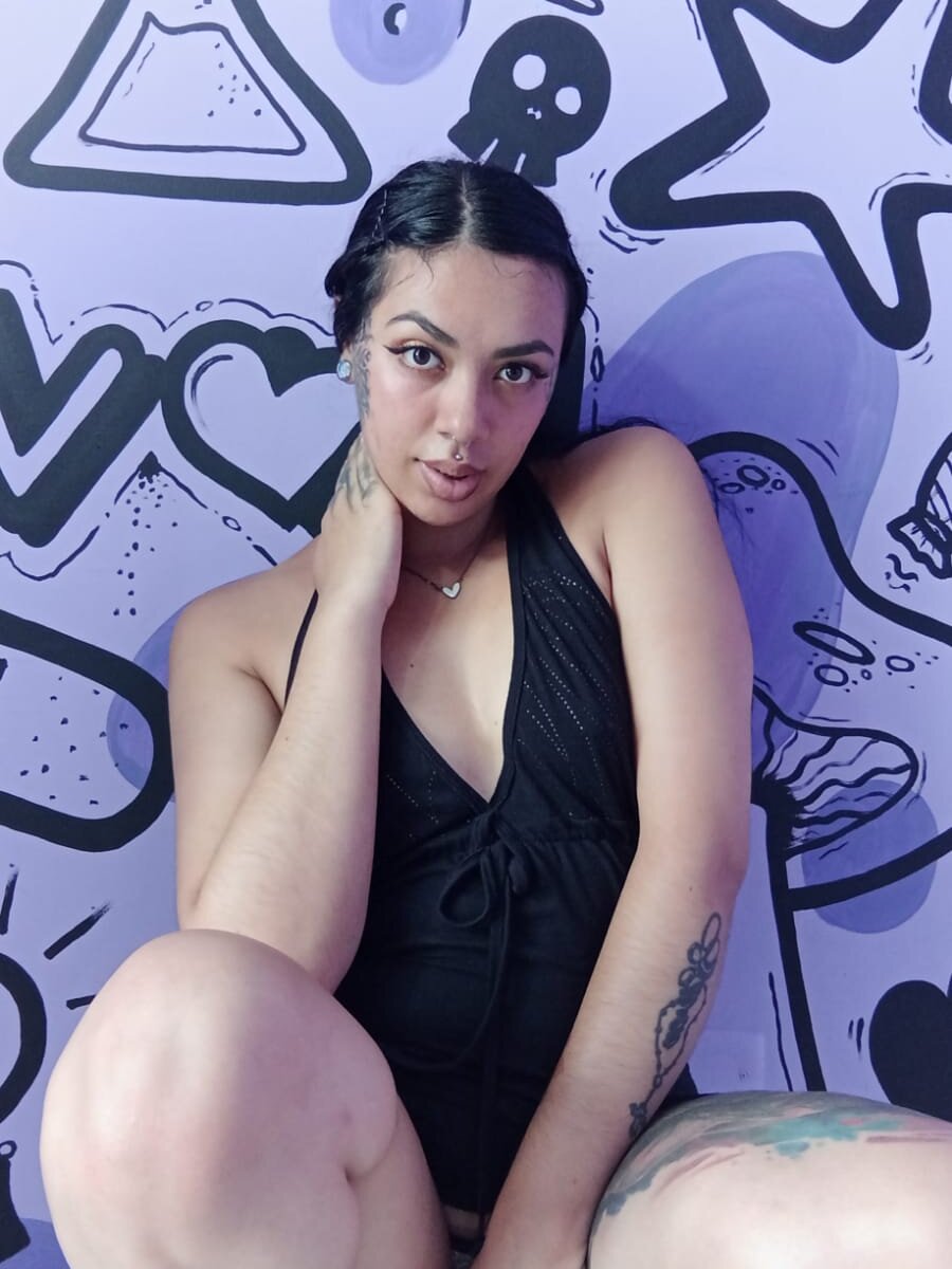 thalia_roose Chatroom