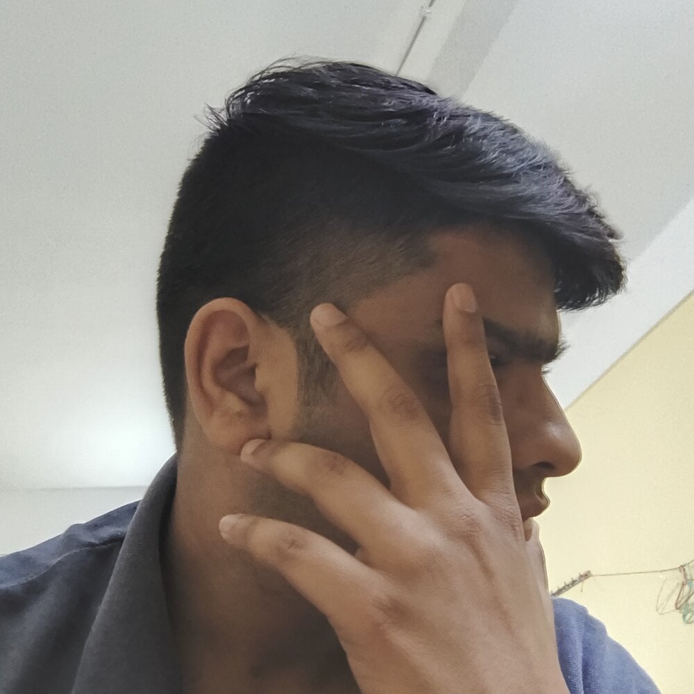 the_cute_guy_ Chatroom