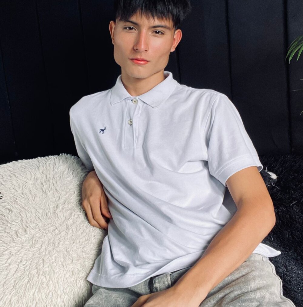 thomasbennett_ Chatroom