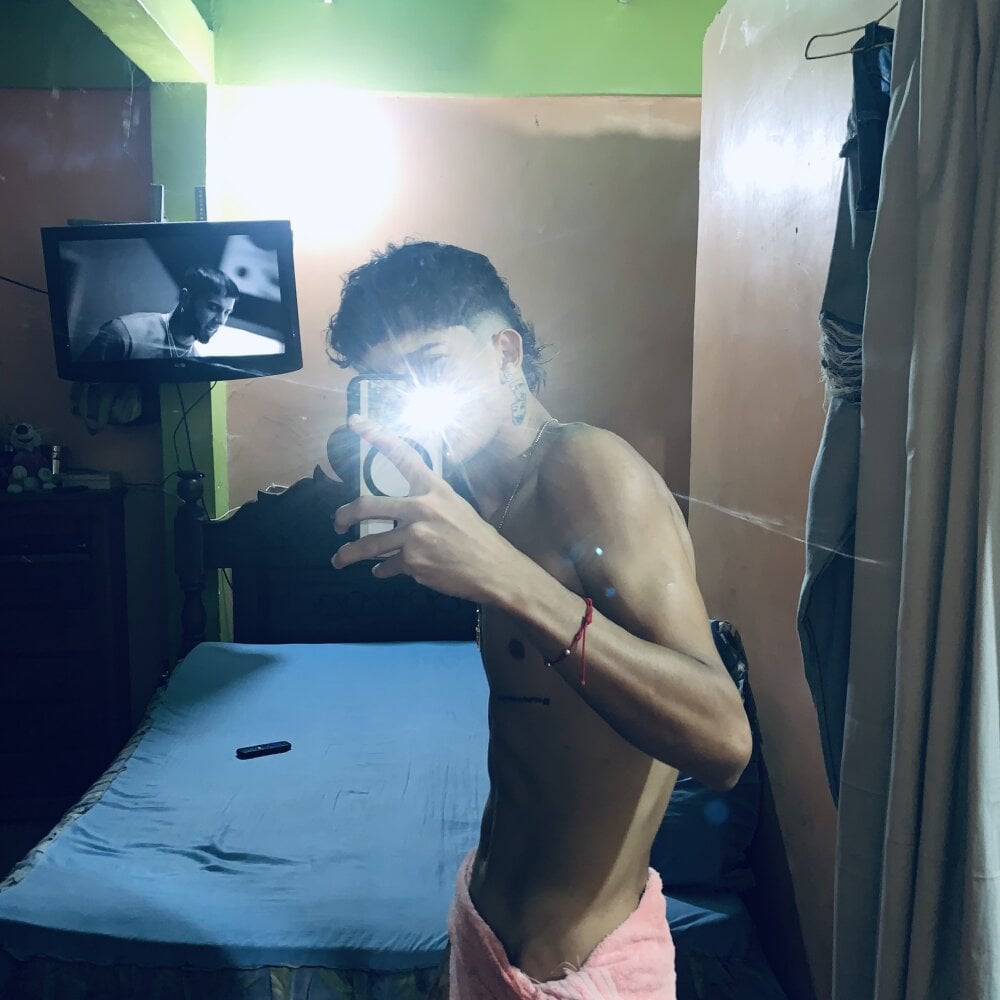 tubebesote0912 Chatroom